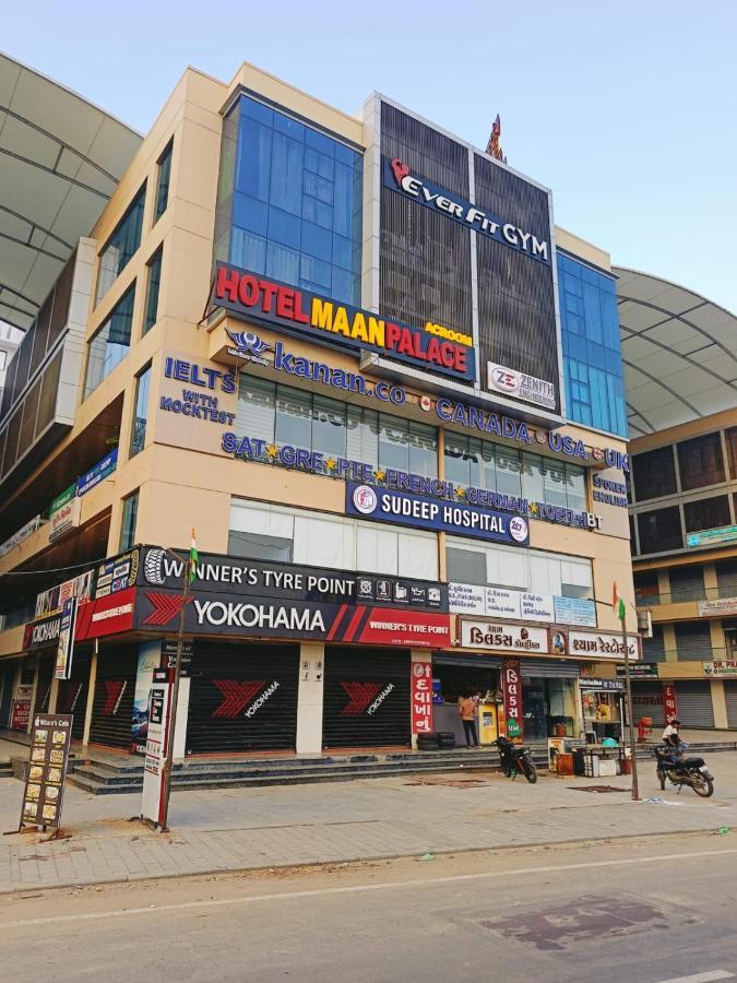 Hotel Maan Palace Vadodara Exterior photo